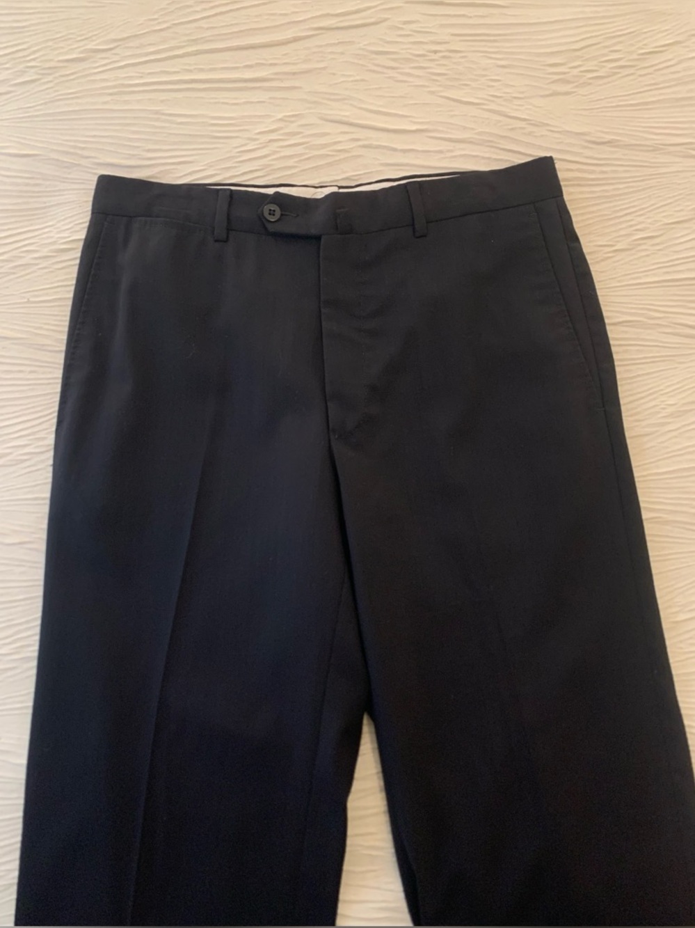 Ermenegildo Zegna Black Flat Front Lightweight 100% wool pants, size 32x30
